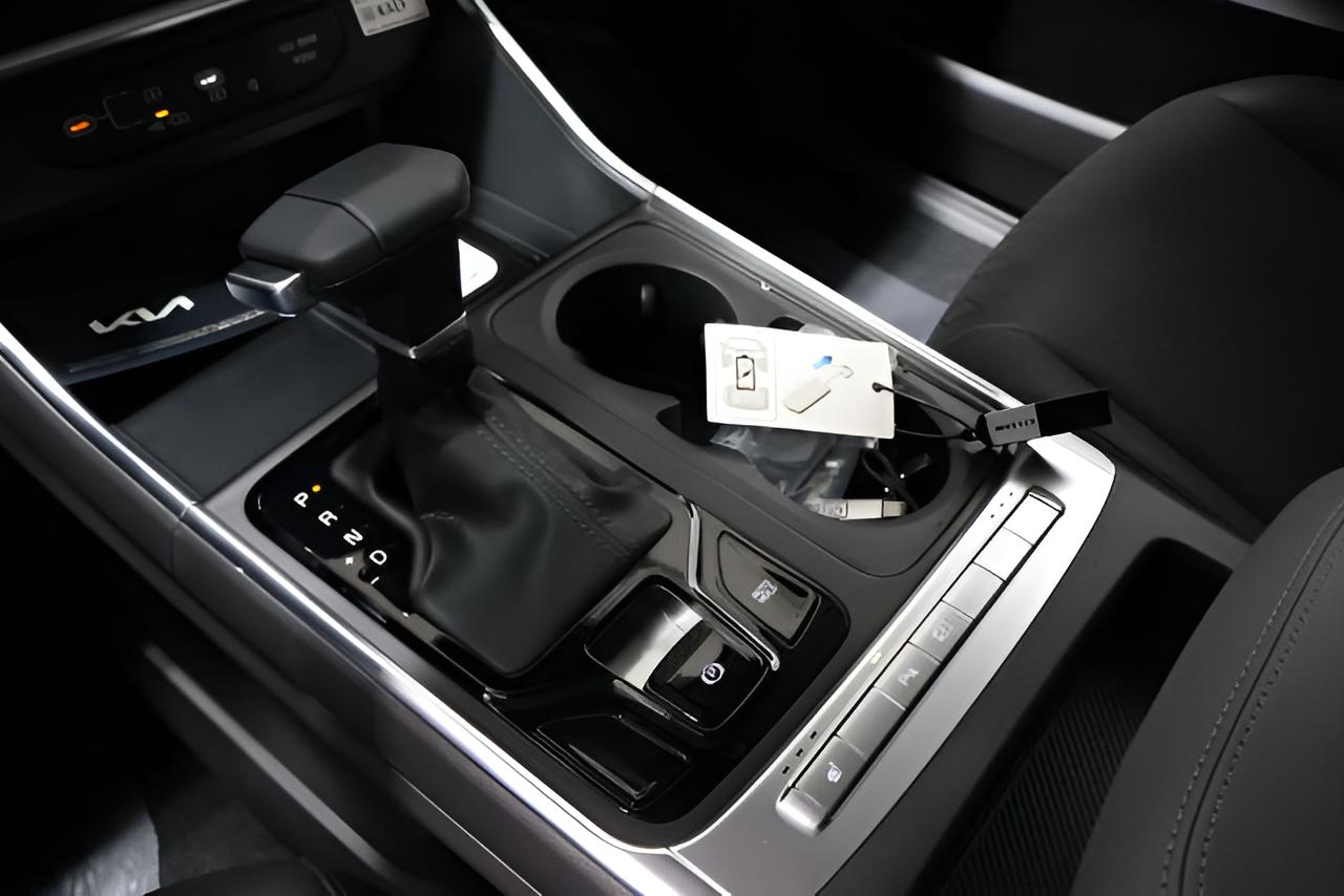 2027 Kia Carnival EX