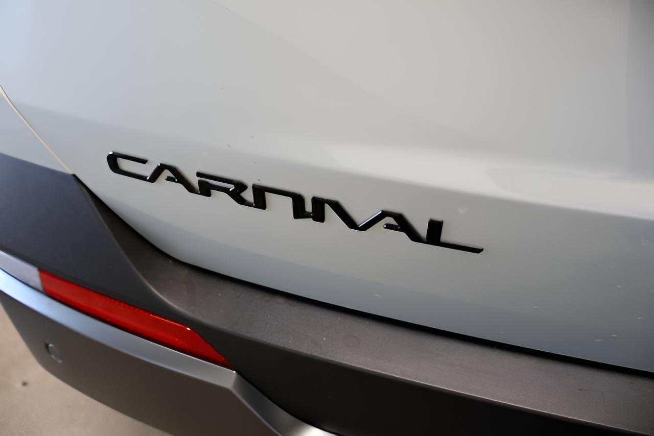2027 Kia Carnival EX