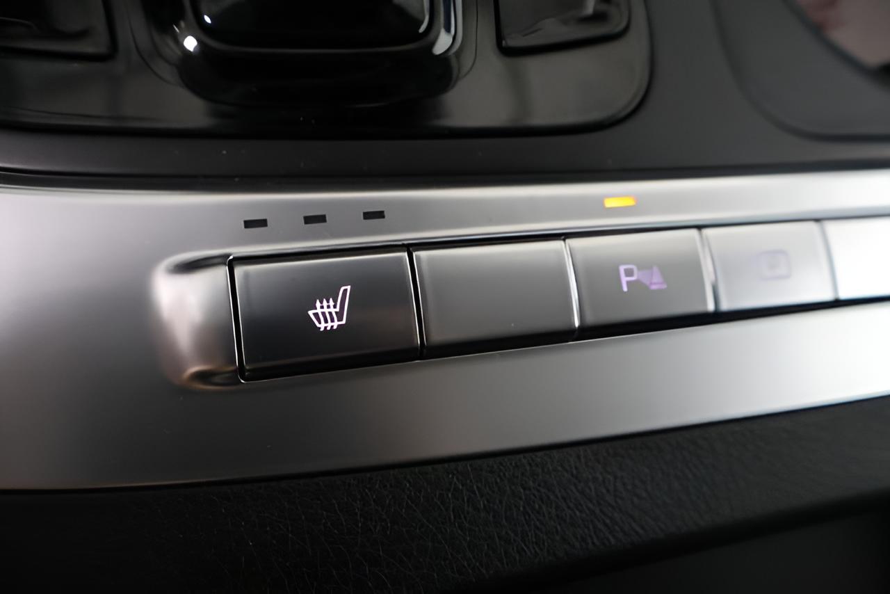 2027 Kia Carnival EX