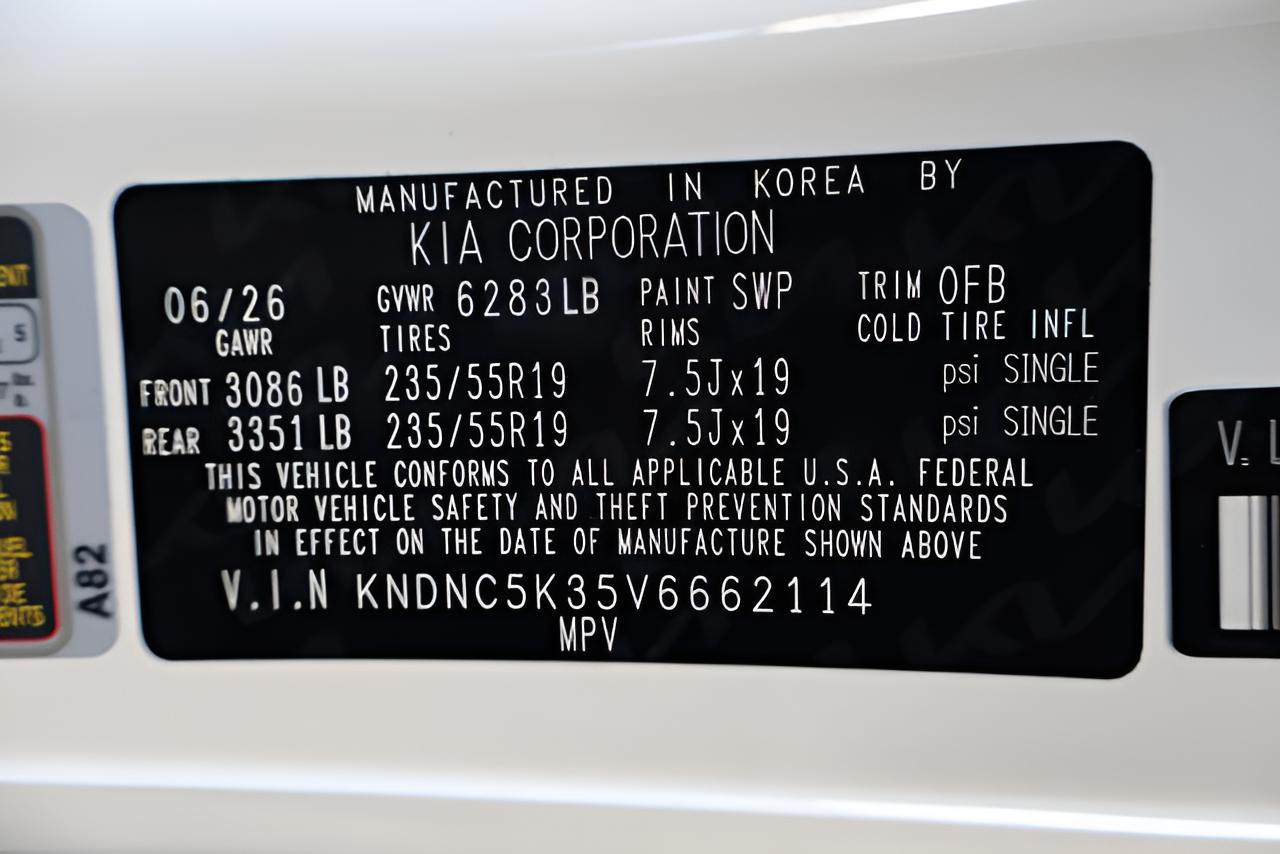 2027 Kia Carnival EX
