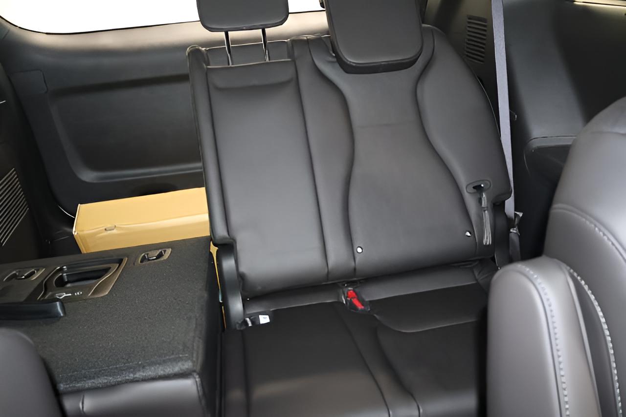 2027 Kia Carnival EX