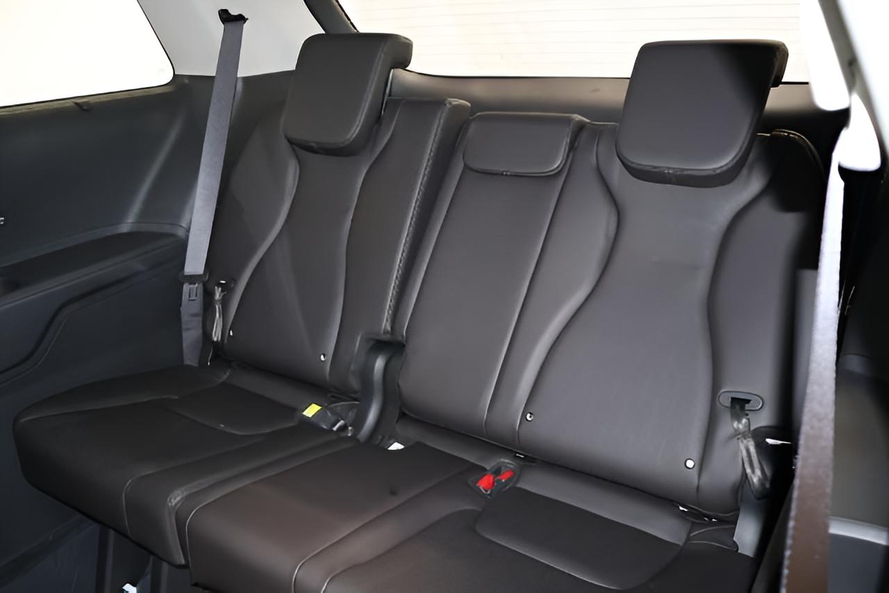 2027 Kia Carnival EX