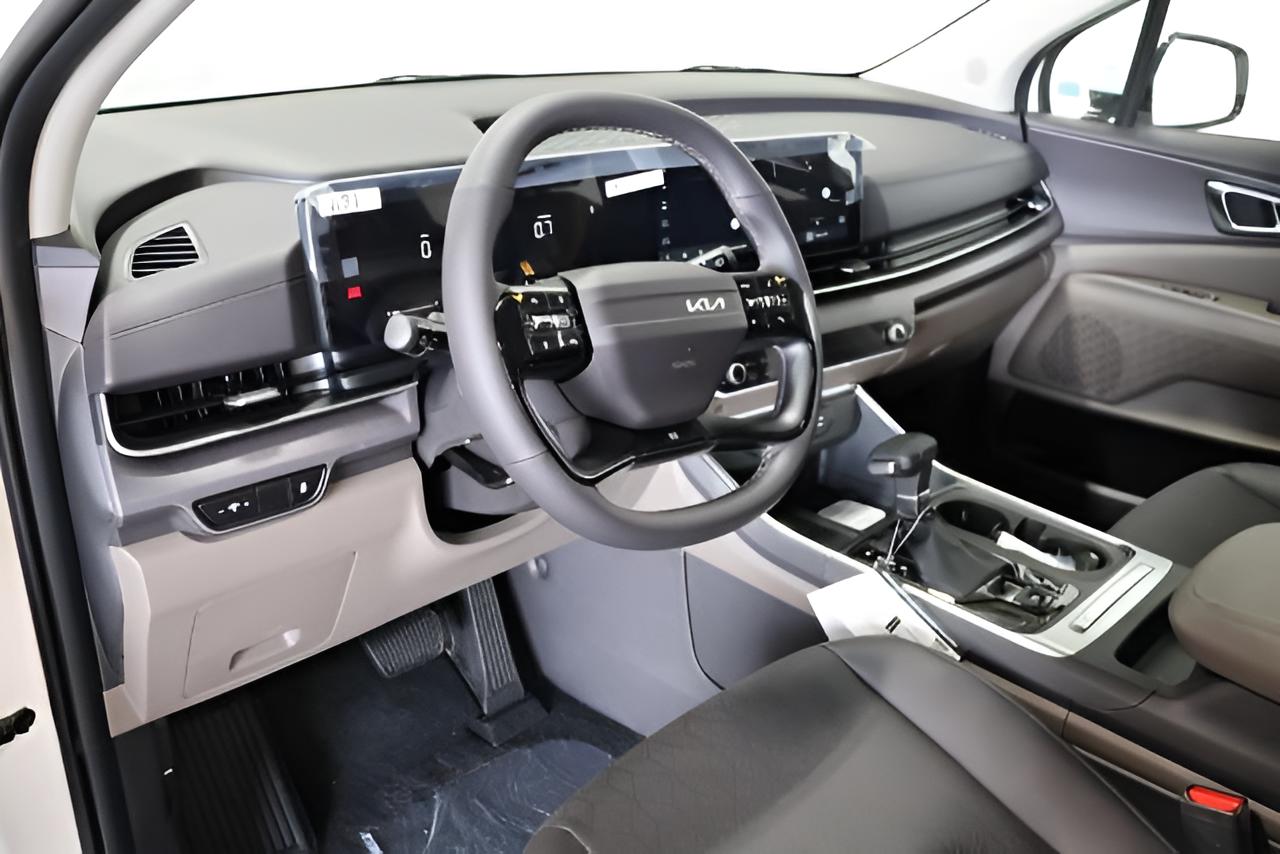 2027 Kia Carnival EX