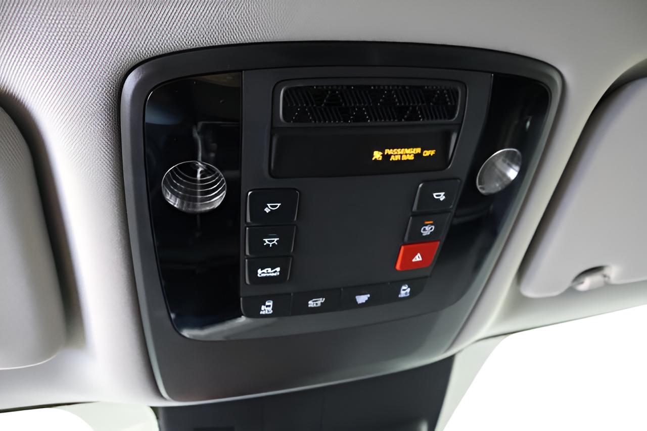 2027 Kia Carnival EX