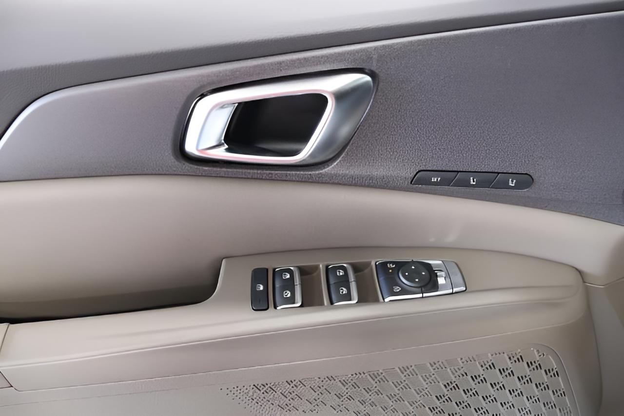 2027 Kia Carnival EX