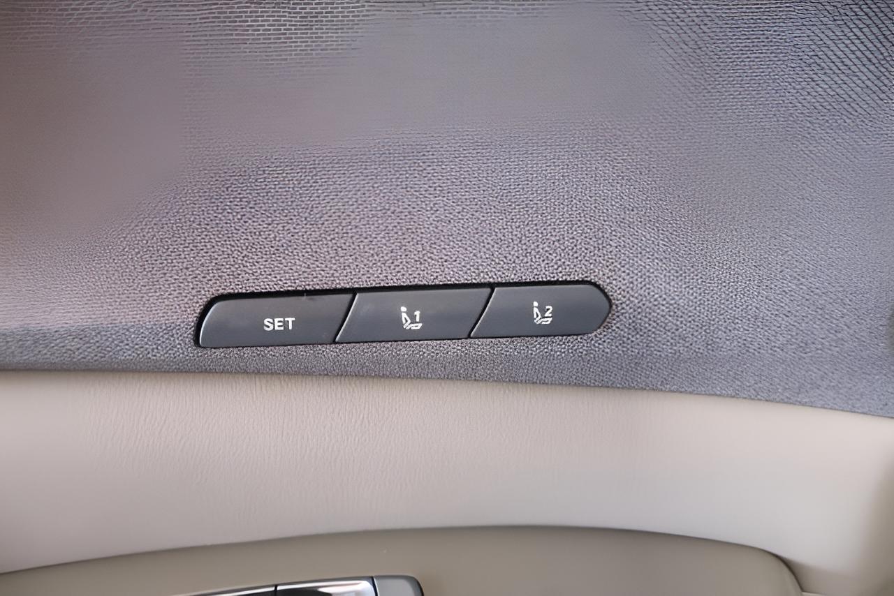 2027 Kia Carnival EX