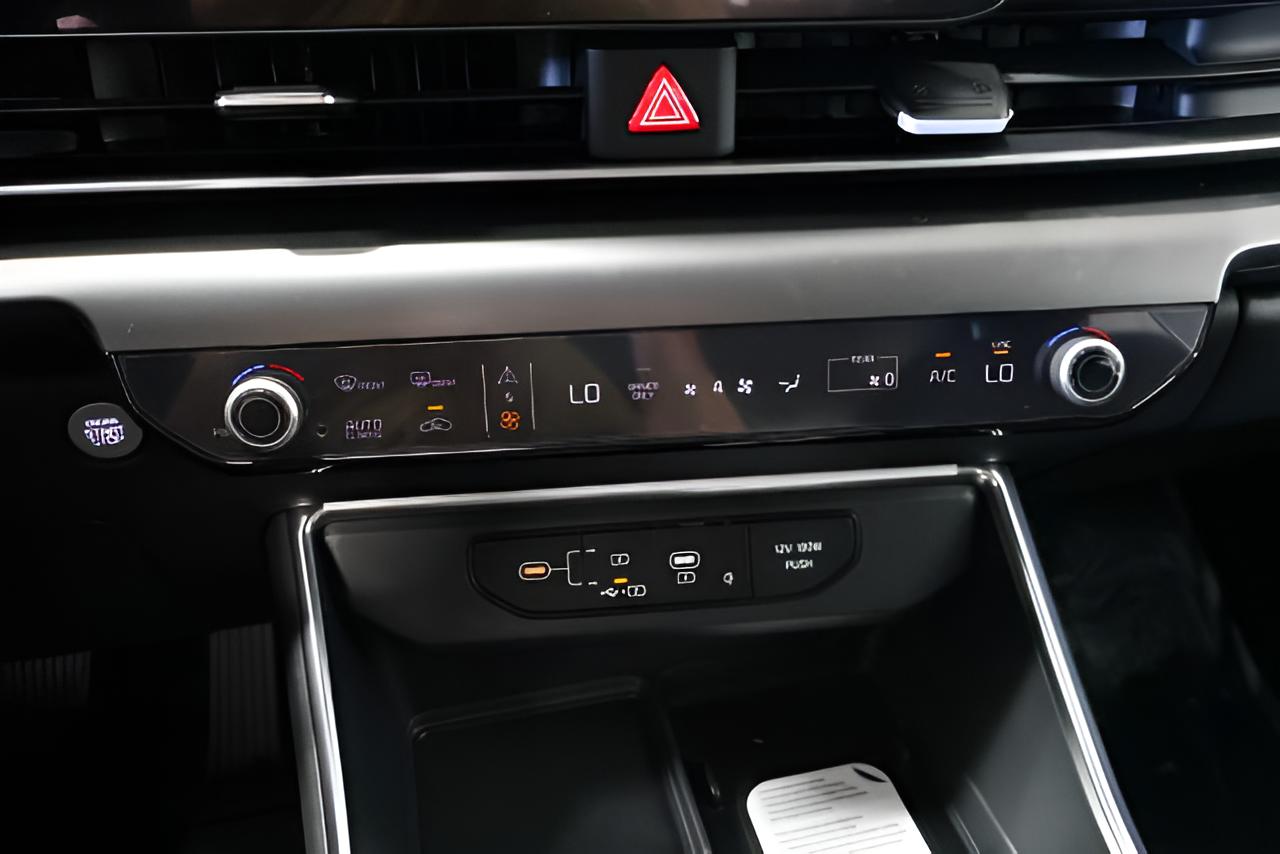 2027 Kia Carnival Hybrid EX