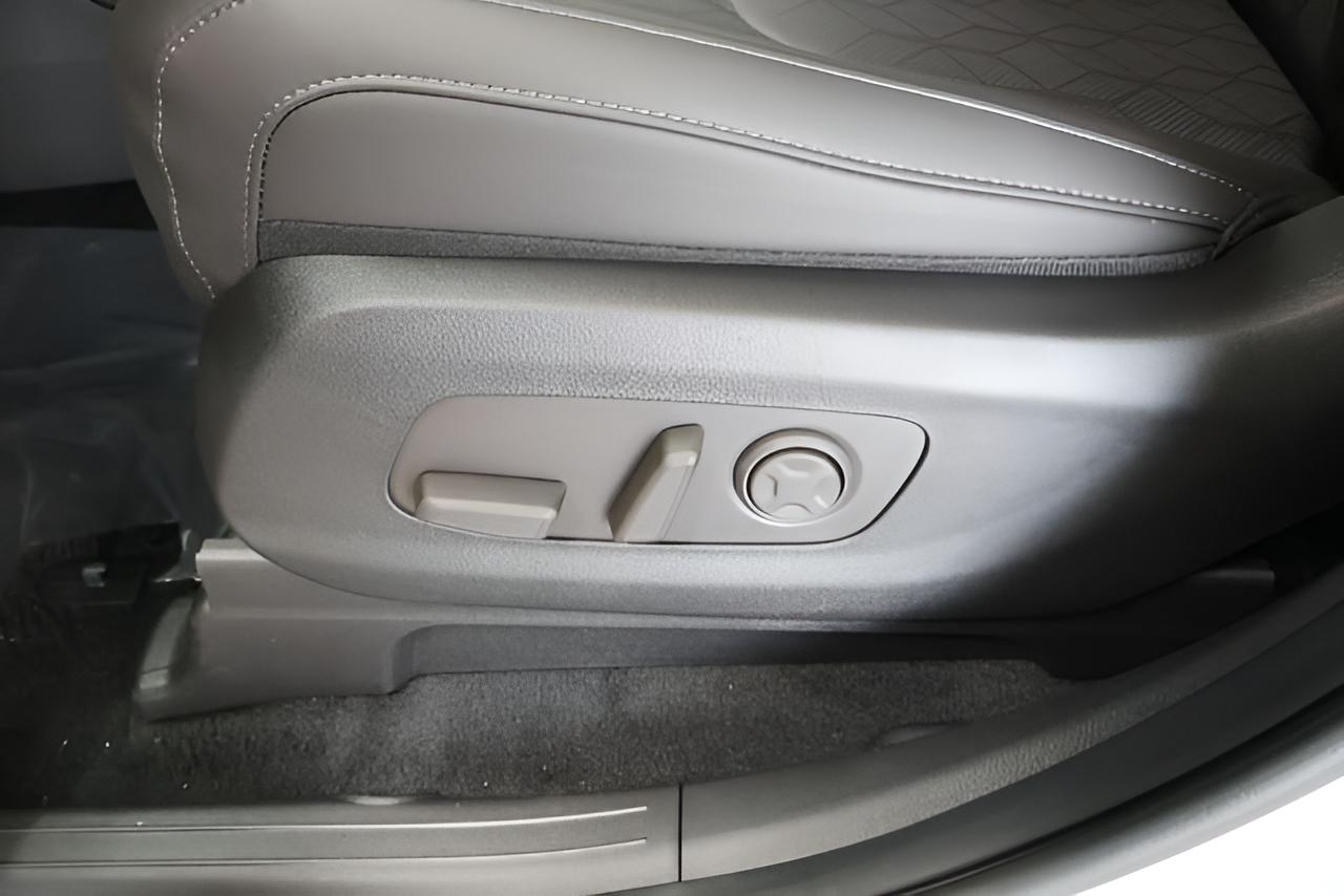2027 Kia Carnival Hybrid EX