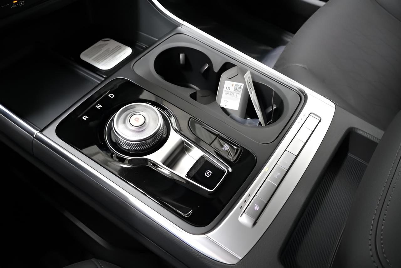 2027 Kia Carnival Hybrid EX