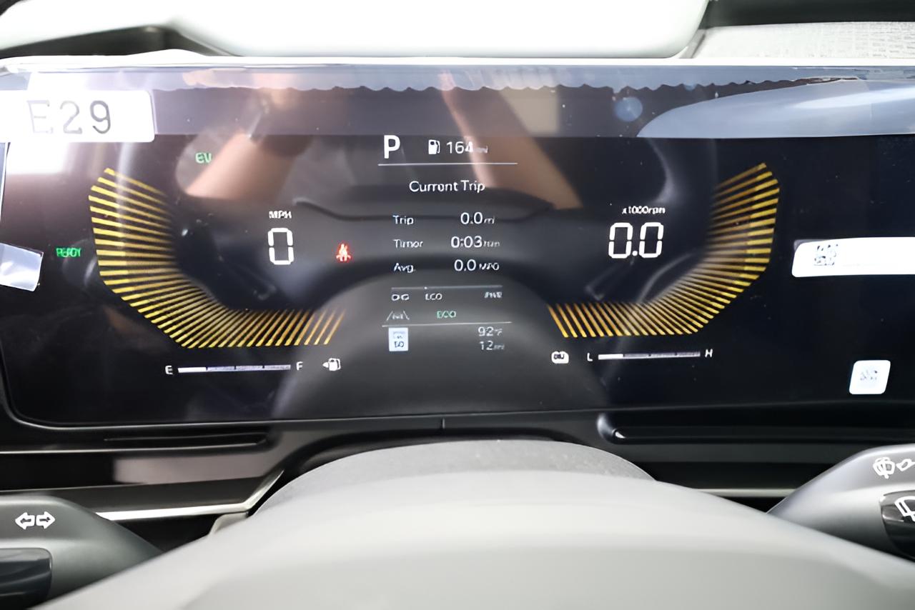 2027 Kia Carnival Hybrid EX