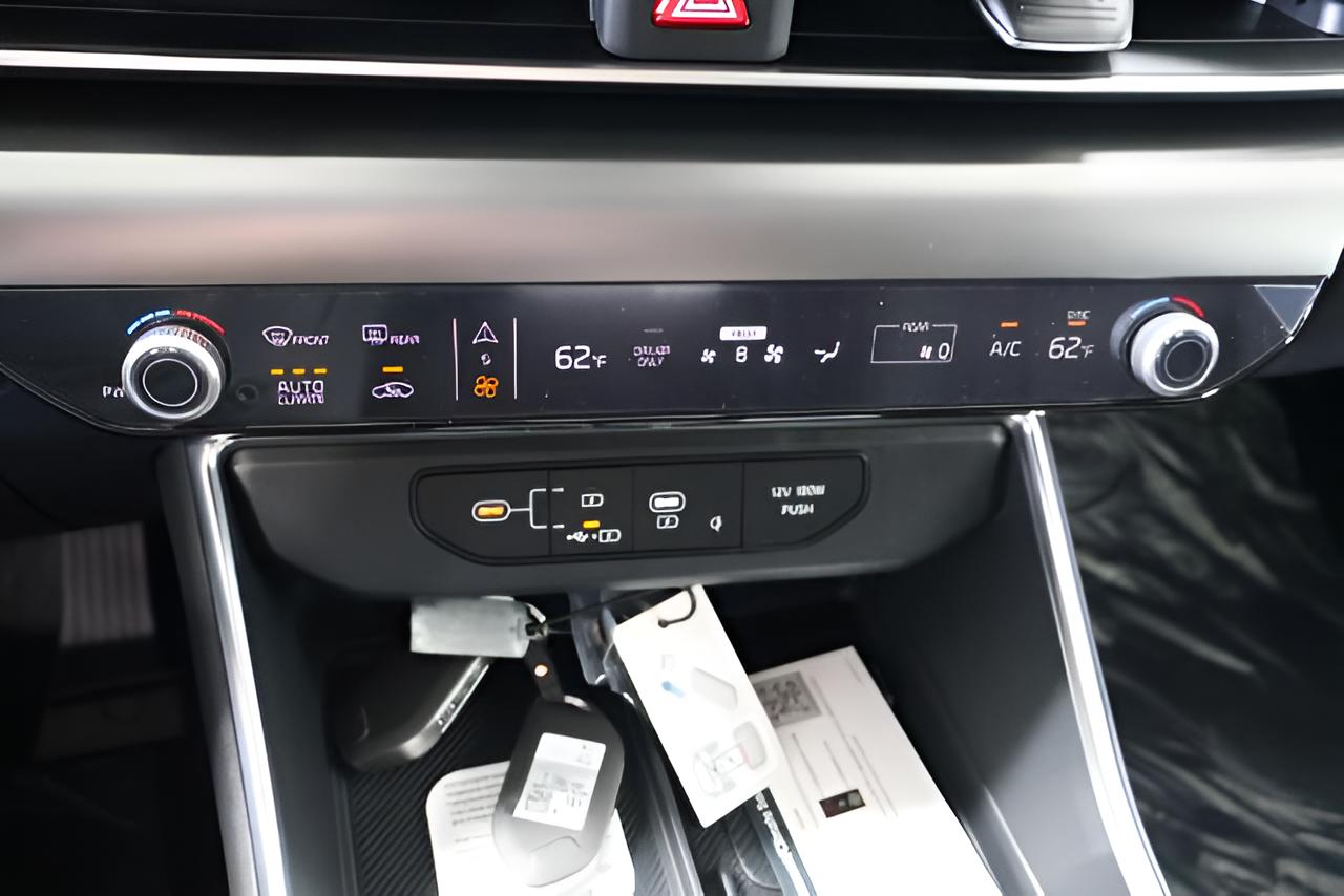 2027 Kia Carnival Hybrid EX