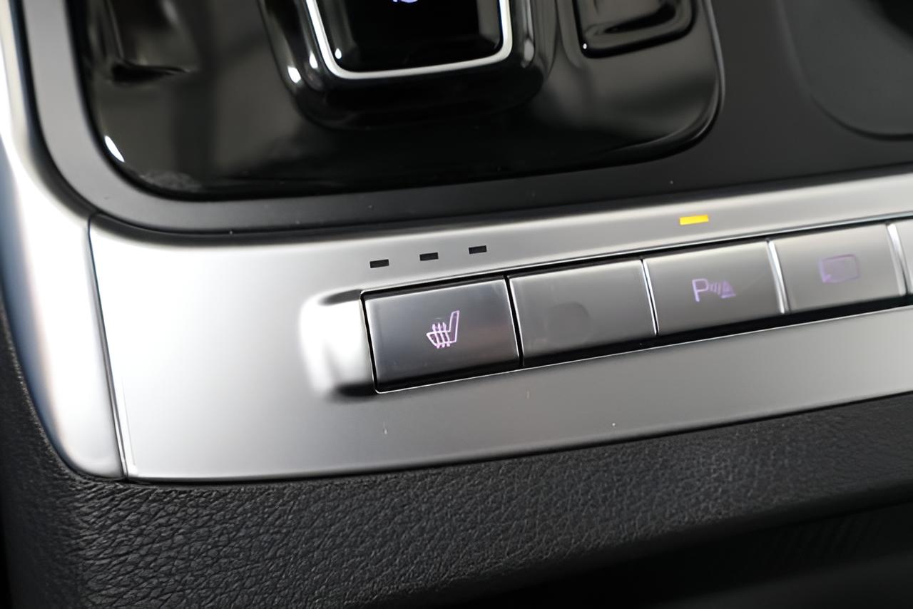 2027 Kia Carnival Hybrid EX