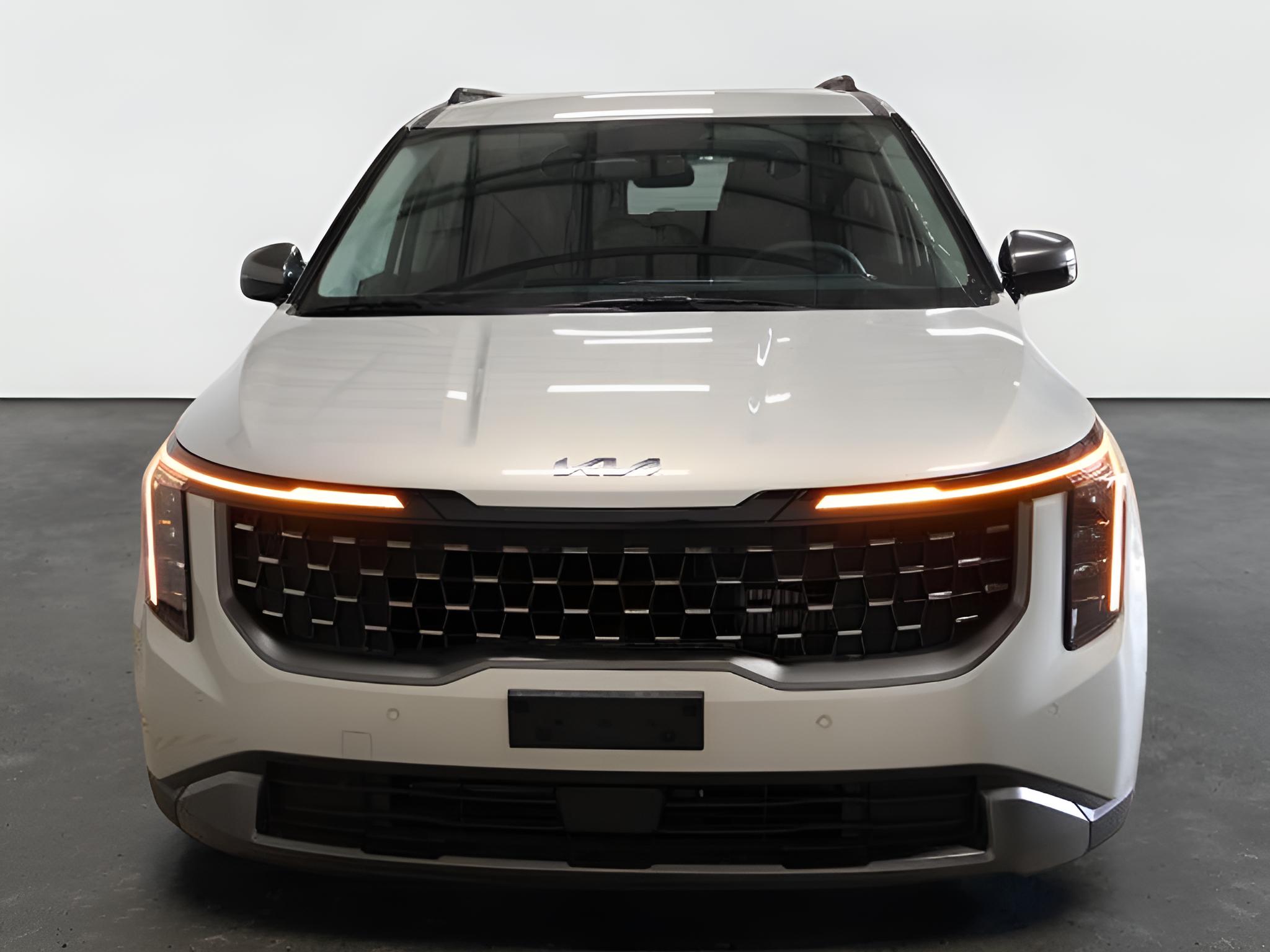 2027 Kia Carnival Hybrid EX