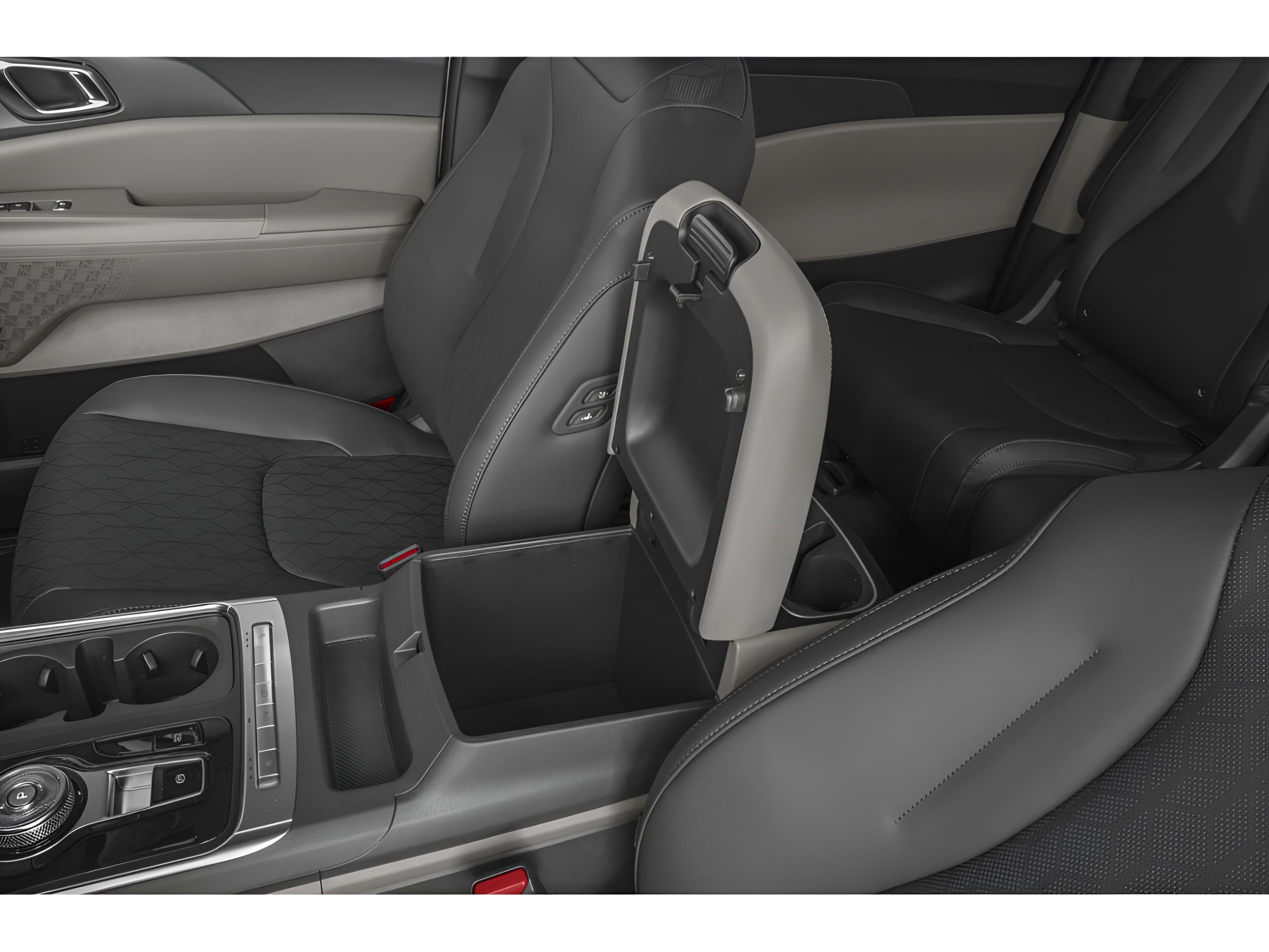 2027 Kia Carnival Hybrid EX