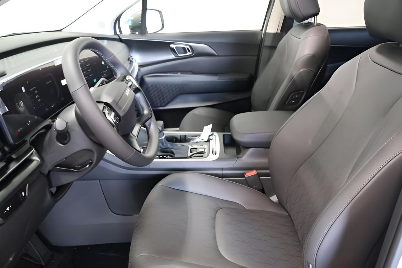 2027 Kia Carnival SX