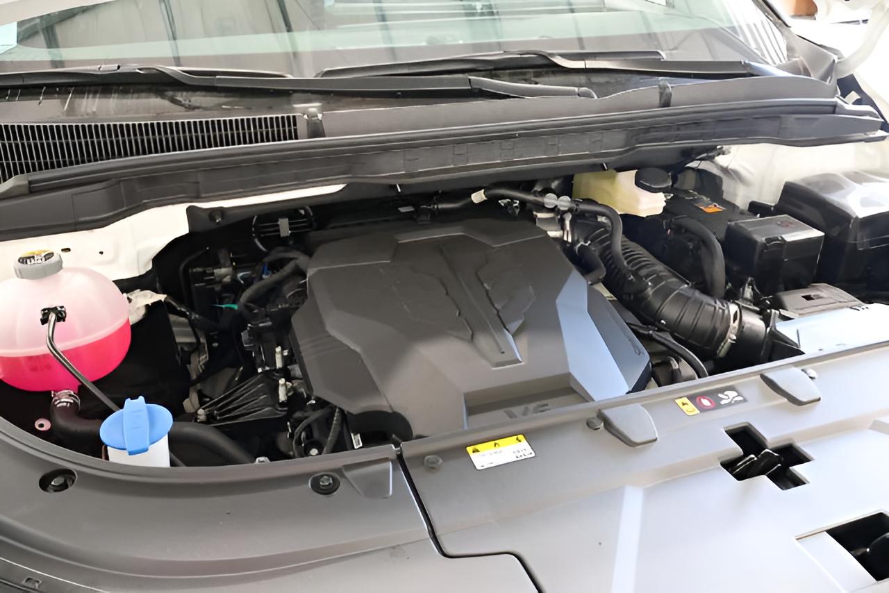 2027 Kia Carnival SX