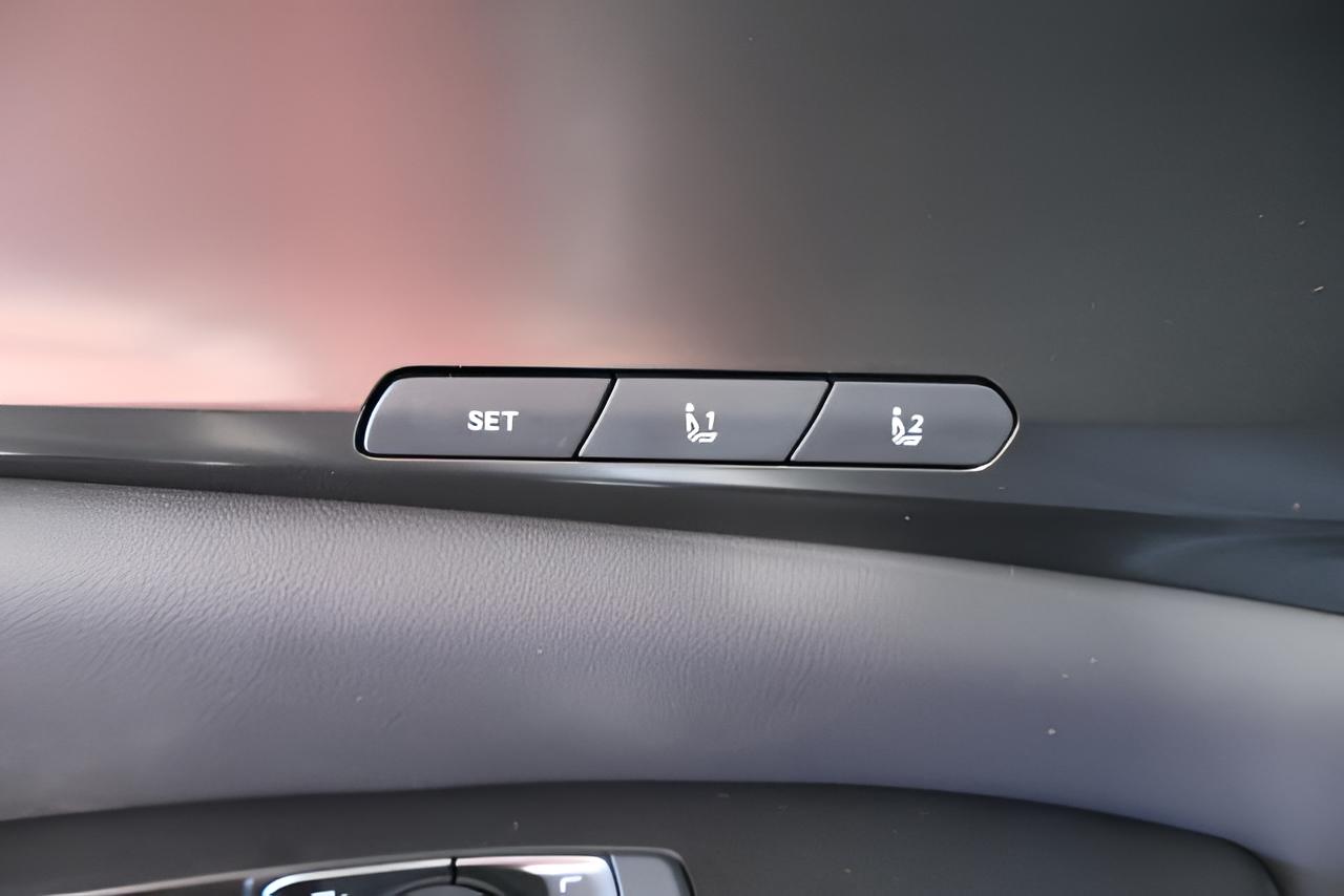 2027 Kia Carnival SX