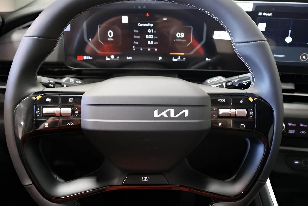 2027 Kia Carnival SX