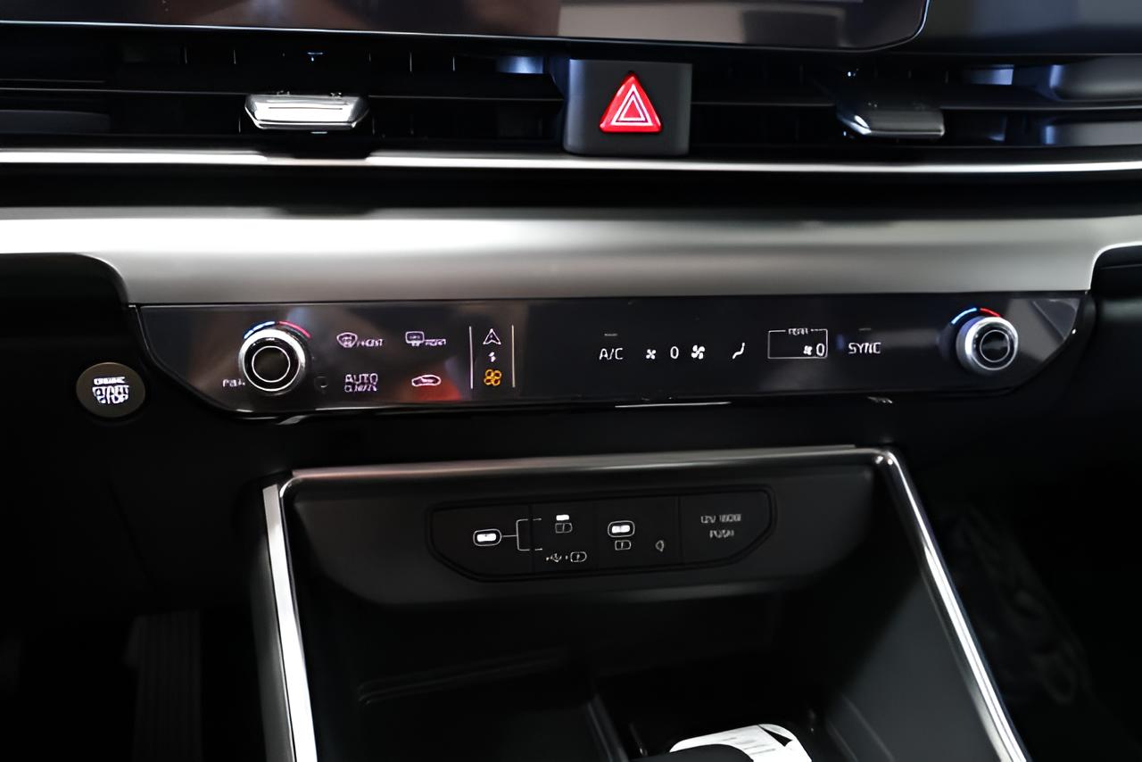 2027 Kia Carnival SX