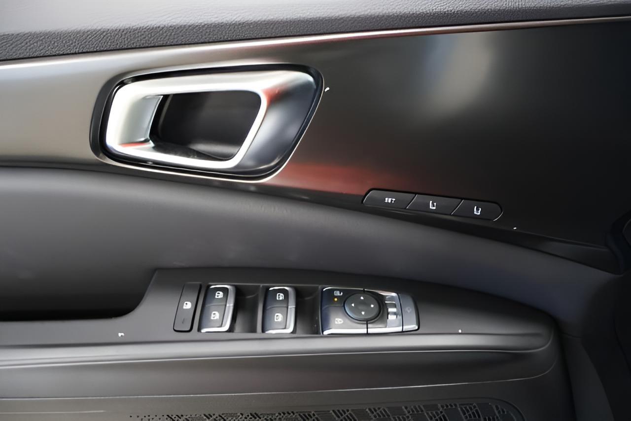 2027 Kia Carnival SX
