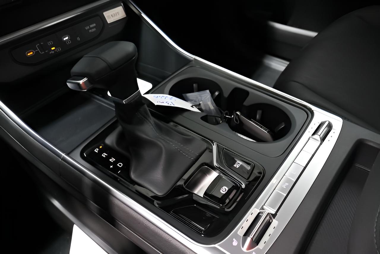 2027 Kia Carnival SX