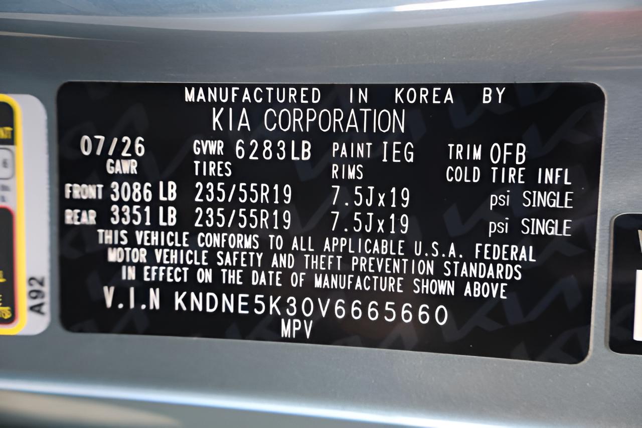 2027 Kia Carnival SX
