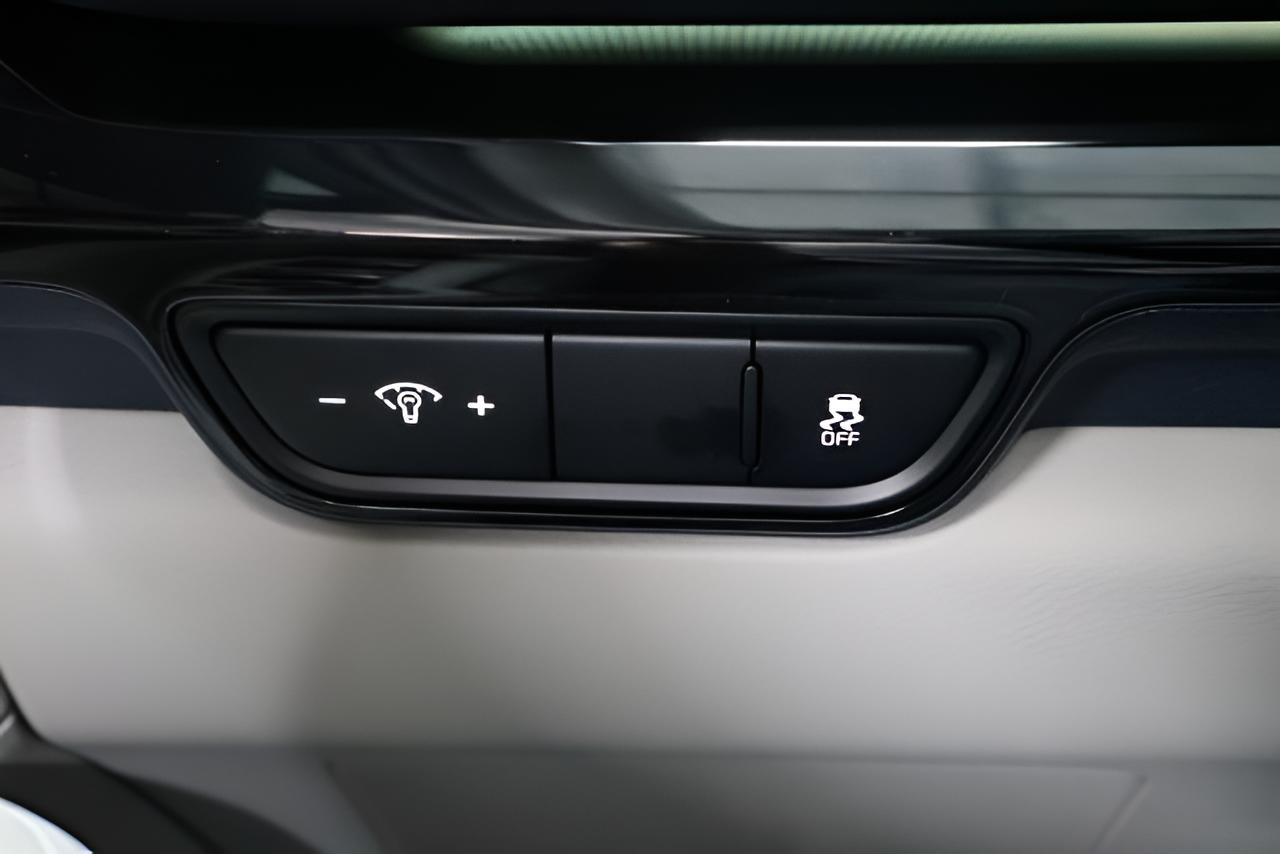 2027 Kia Carnival SX Prestige