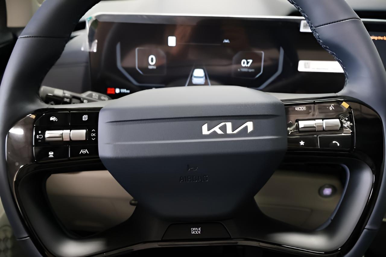 2027 Kia Carnival SX Prestige