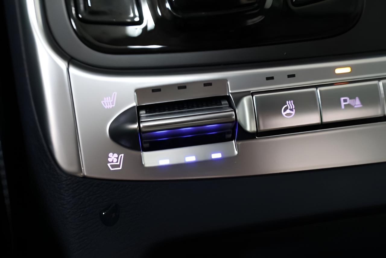 2027 Kia Carnival SX Prestige
