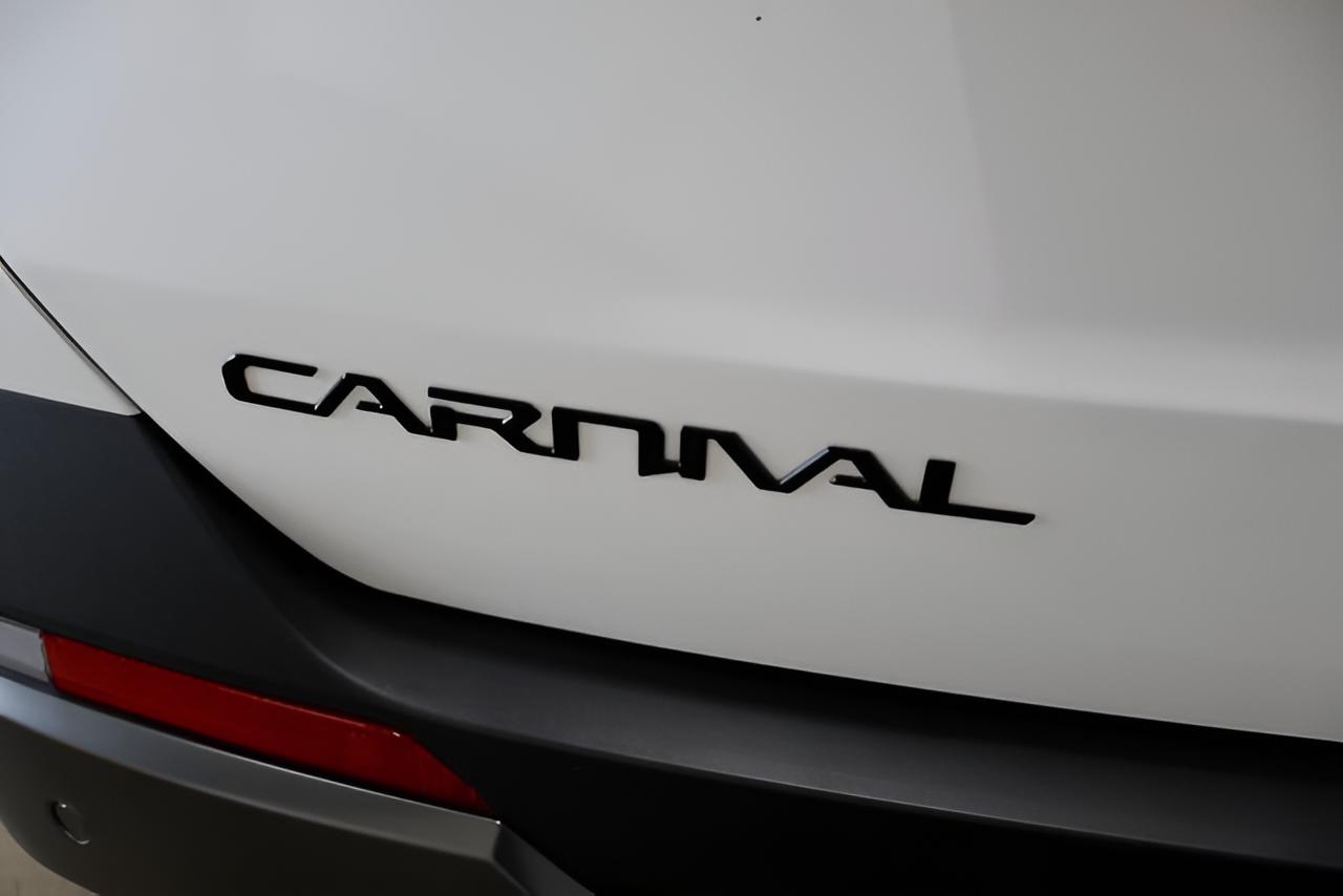2027 Kia Carnival SX Prestige