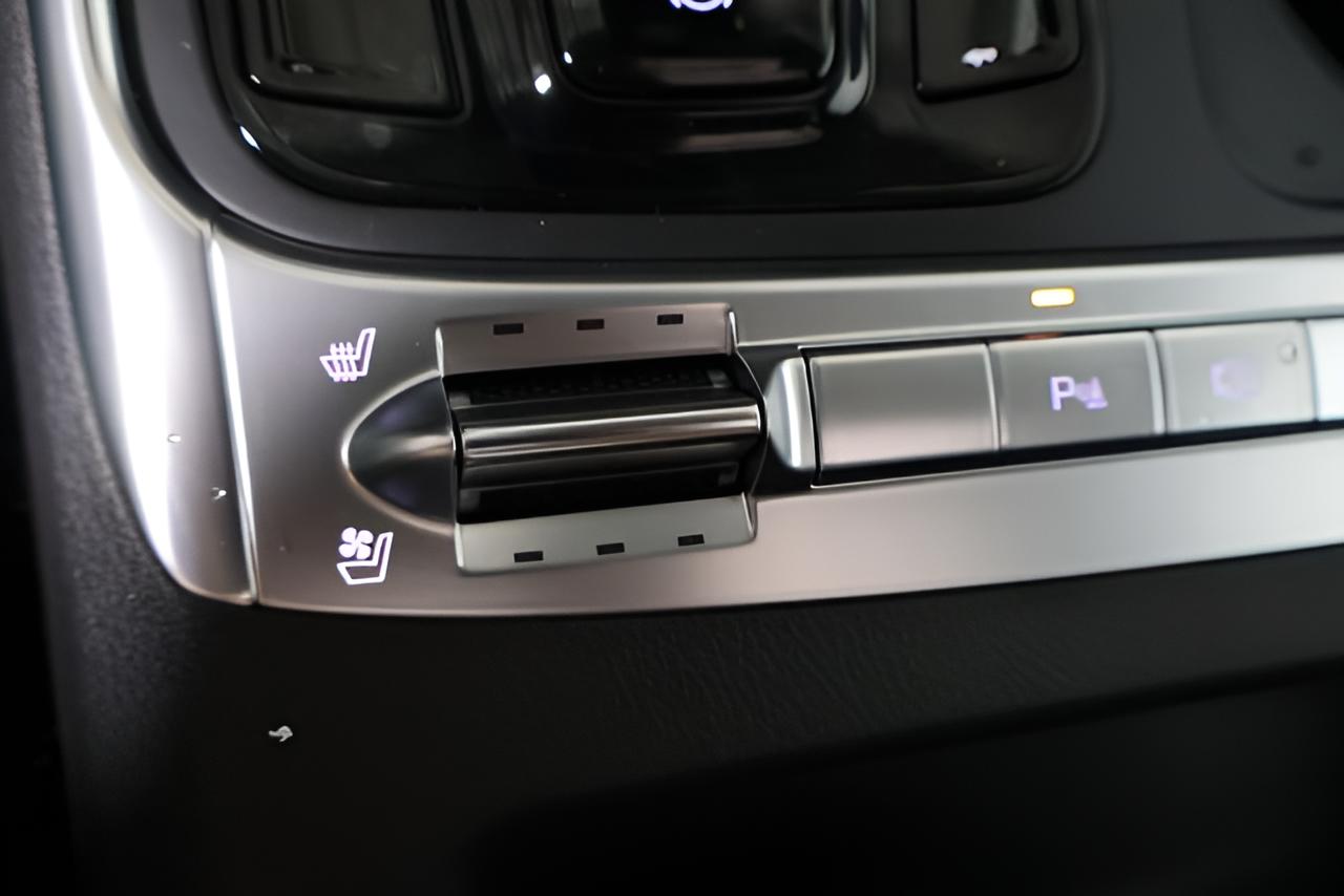 2027 Kia Carnival SX