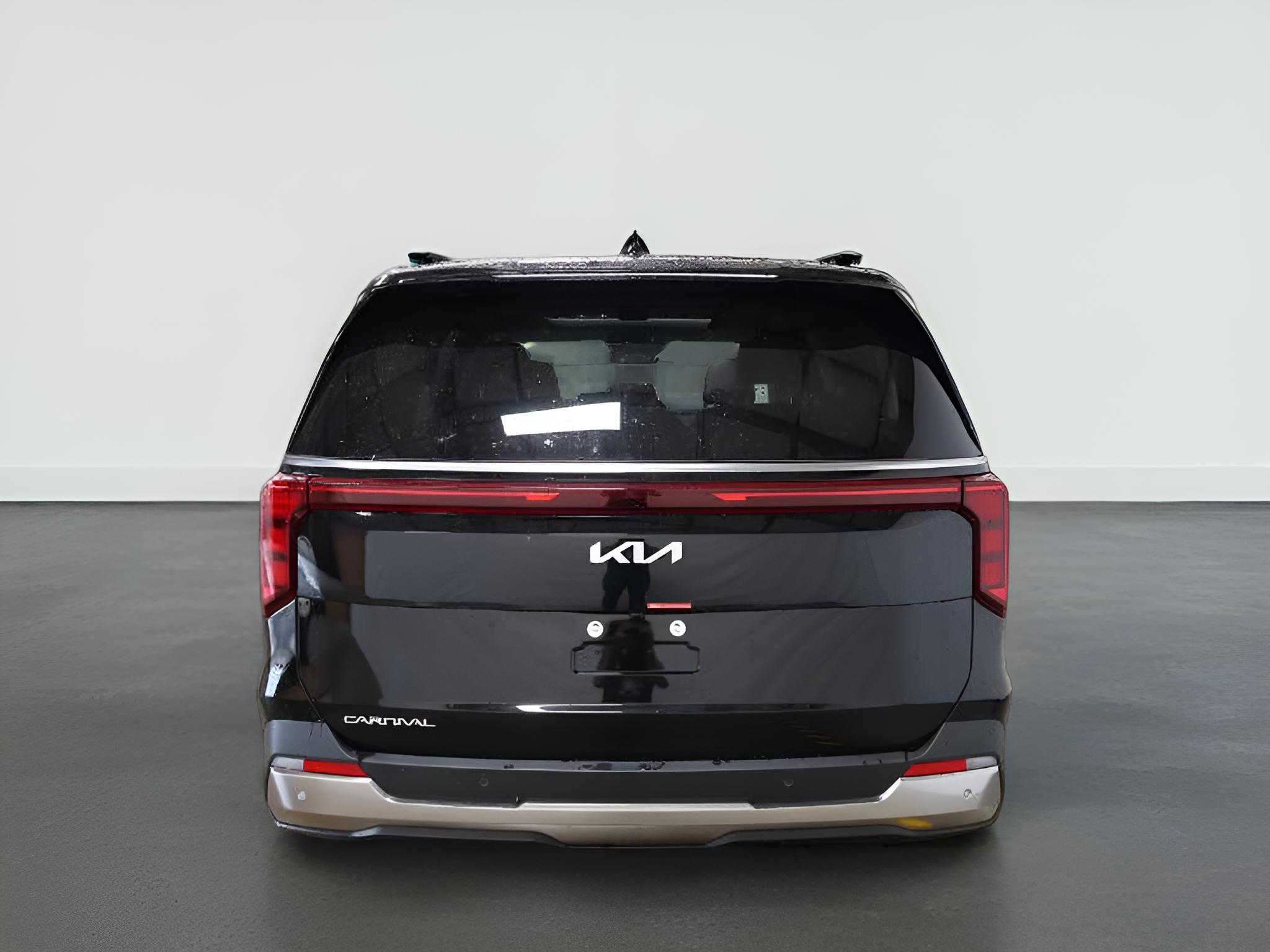2027 Kia Carnival SX