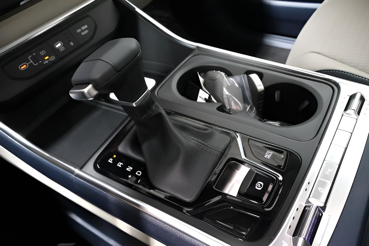 2027 Kia Carnival SX Prestige