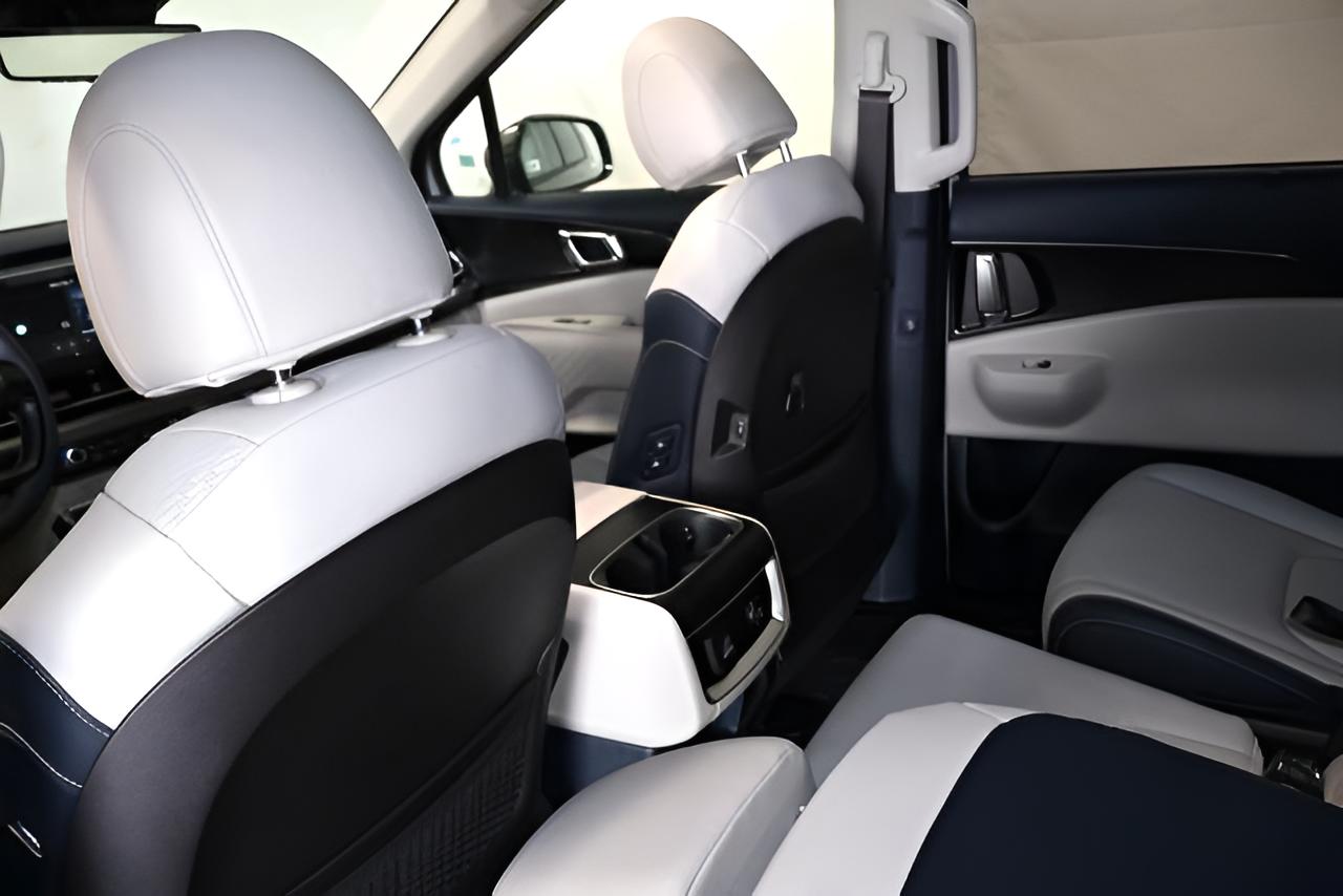 2027 Kia Carnival SX Prestige