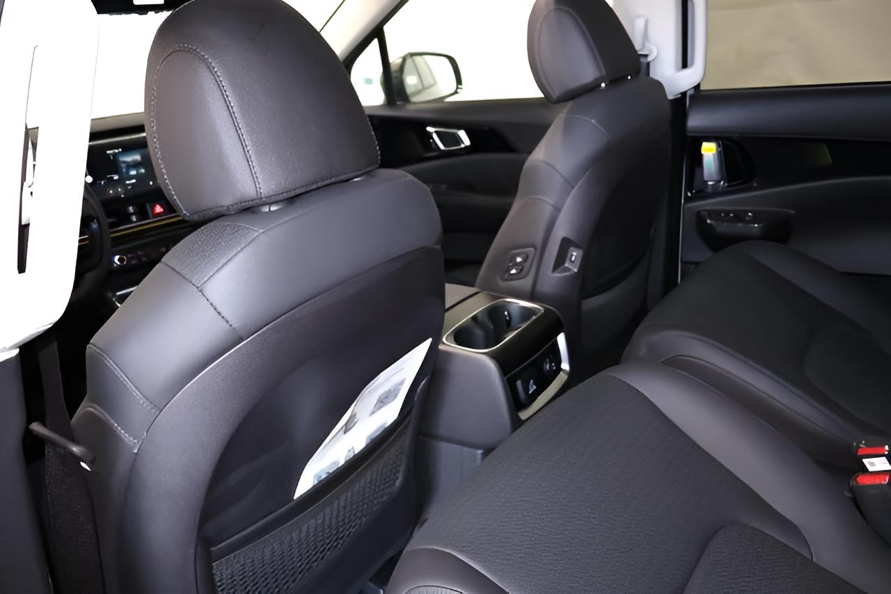2027 Kia Carnival SX Prestige