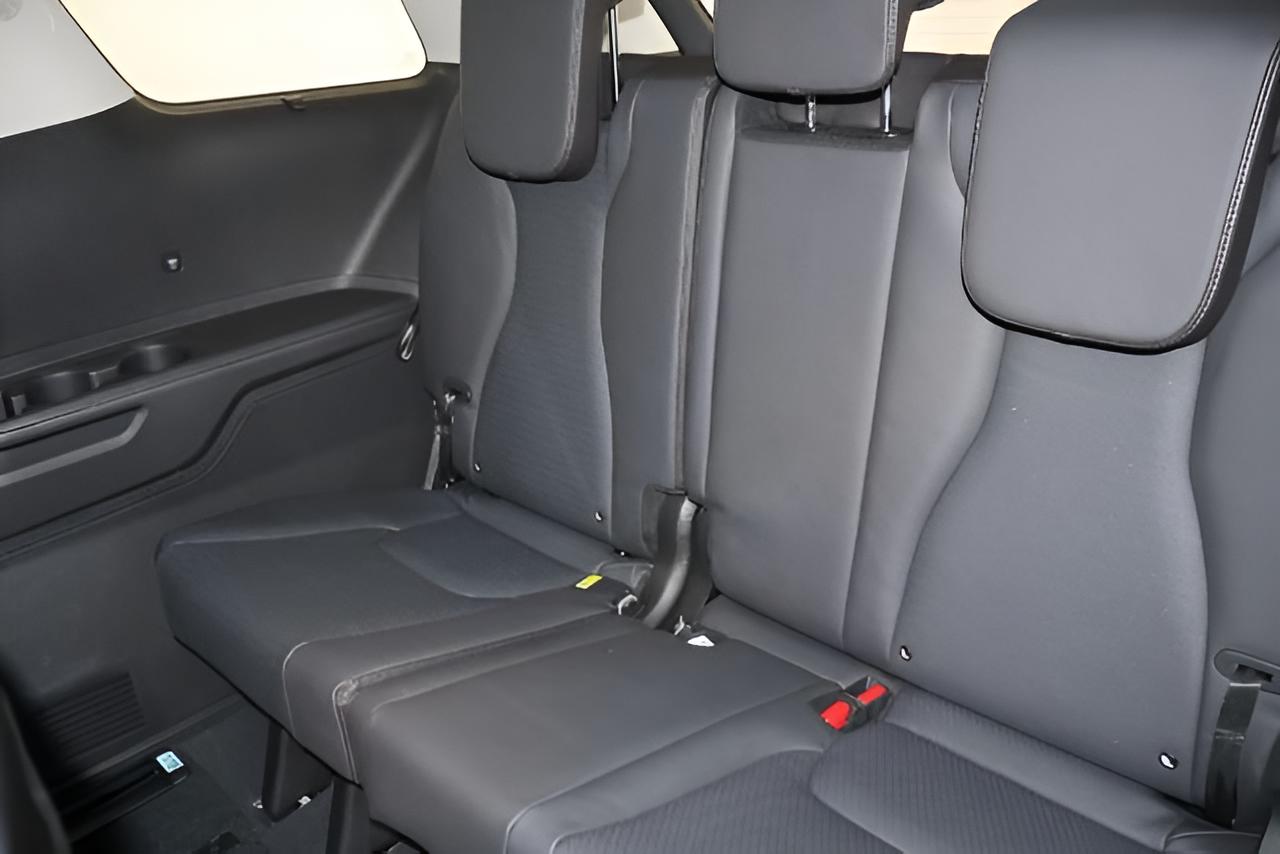 2027 Kia Carnival SX Prestige