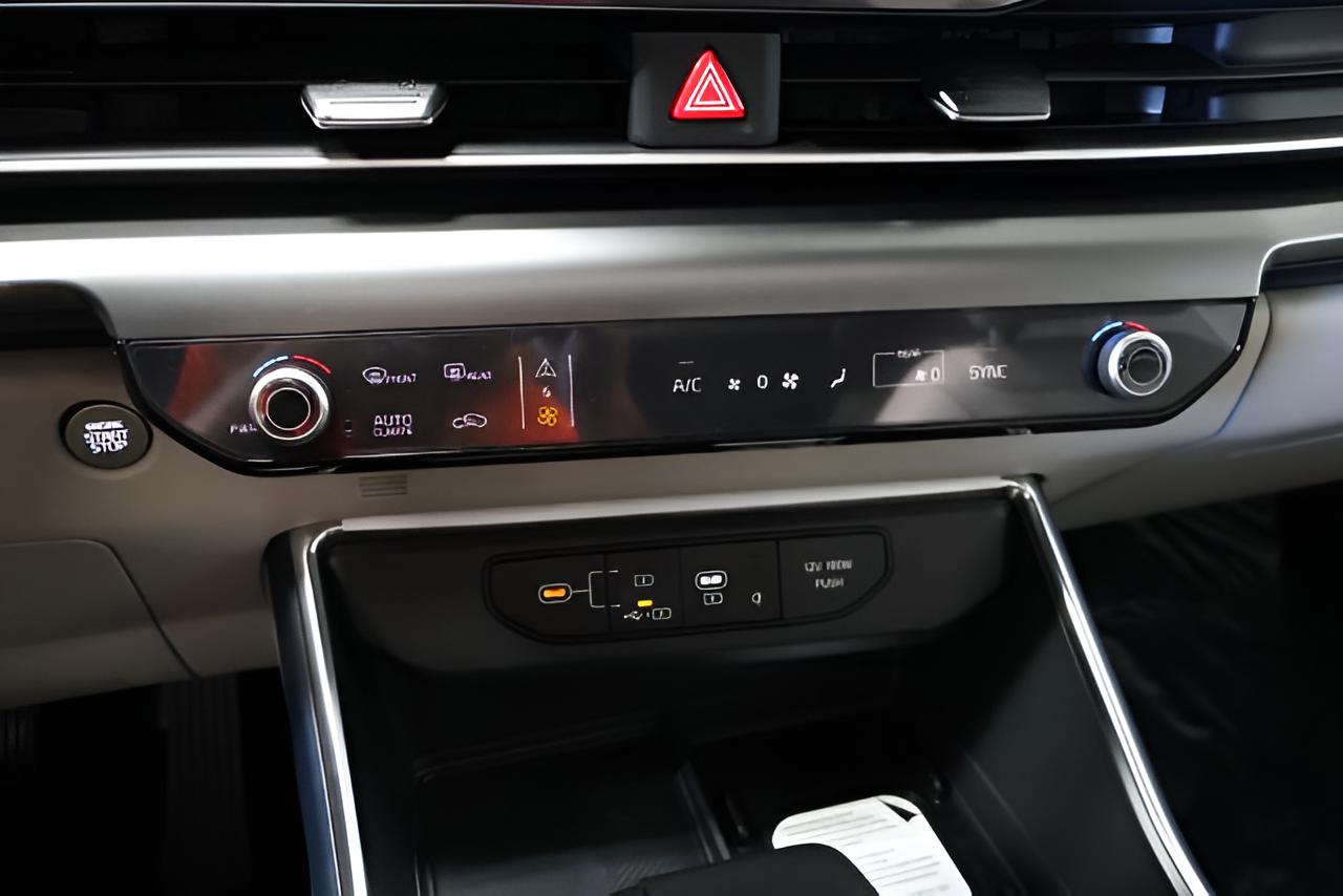 2027 Kia Carnival SX