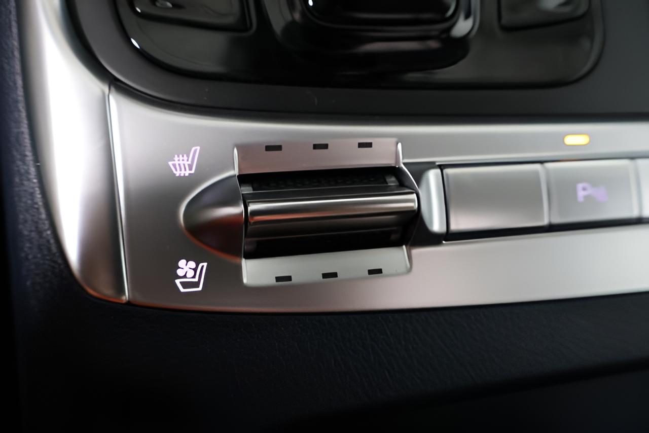 2027 Kia Carnival SX