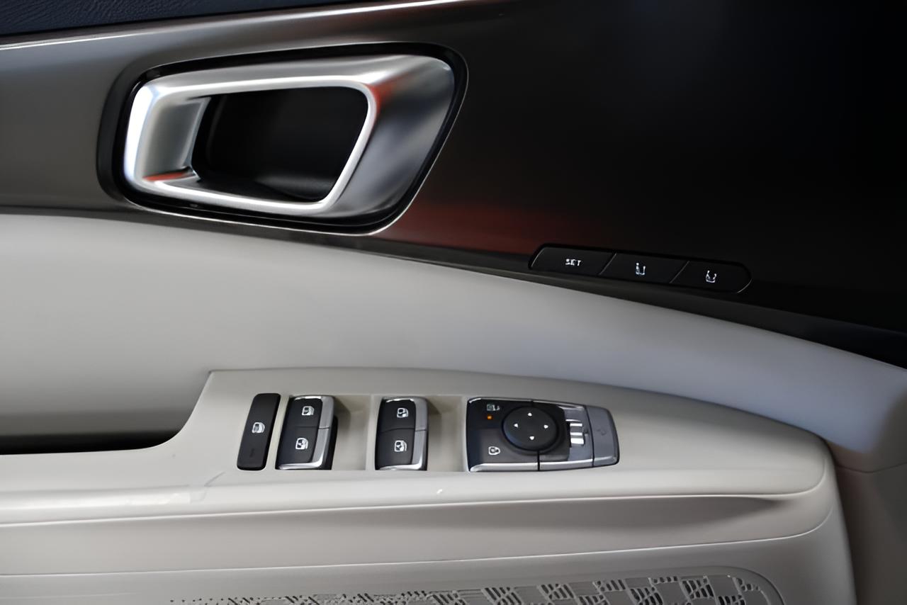 2027 Kia Carnival SX