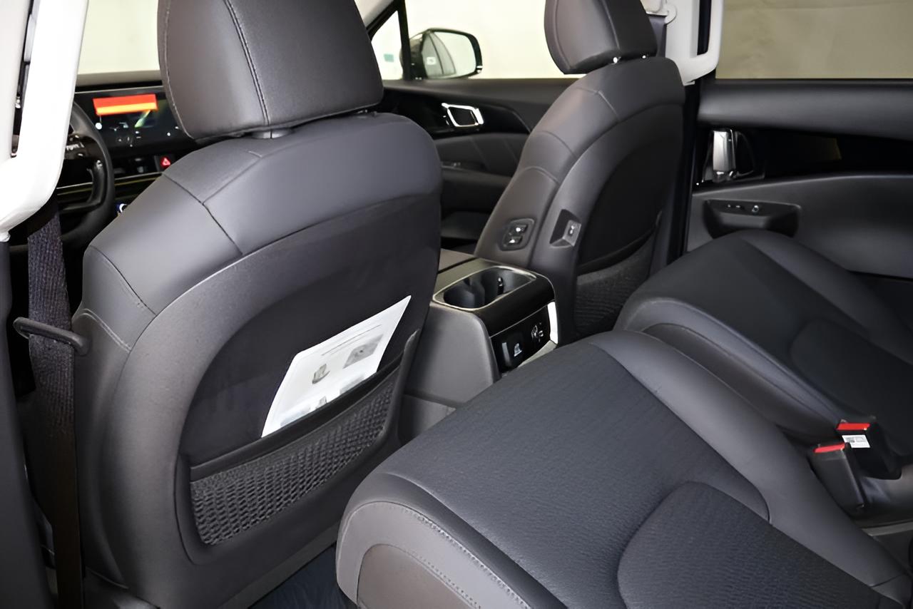 2027 Kia Carnival SX Prestige