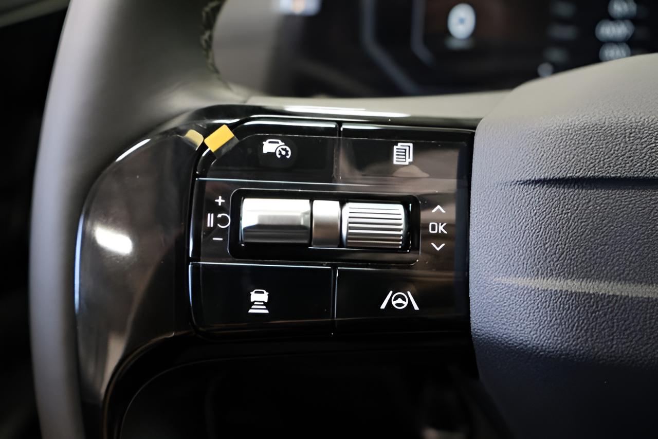 2027 Kia Carnival SX