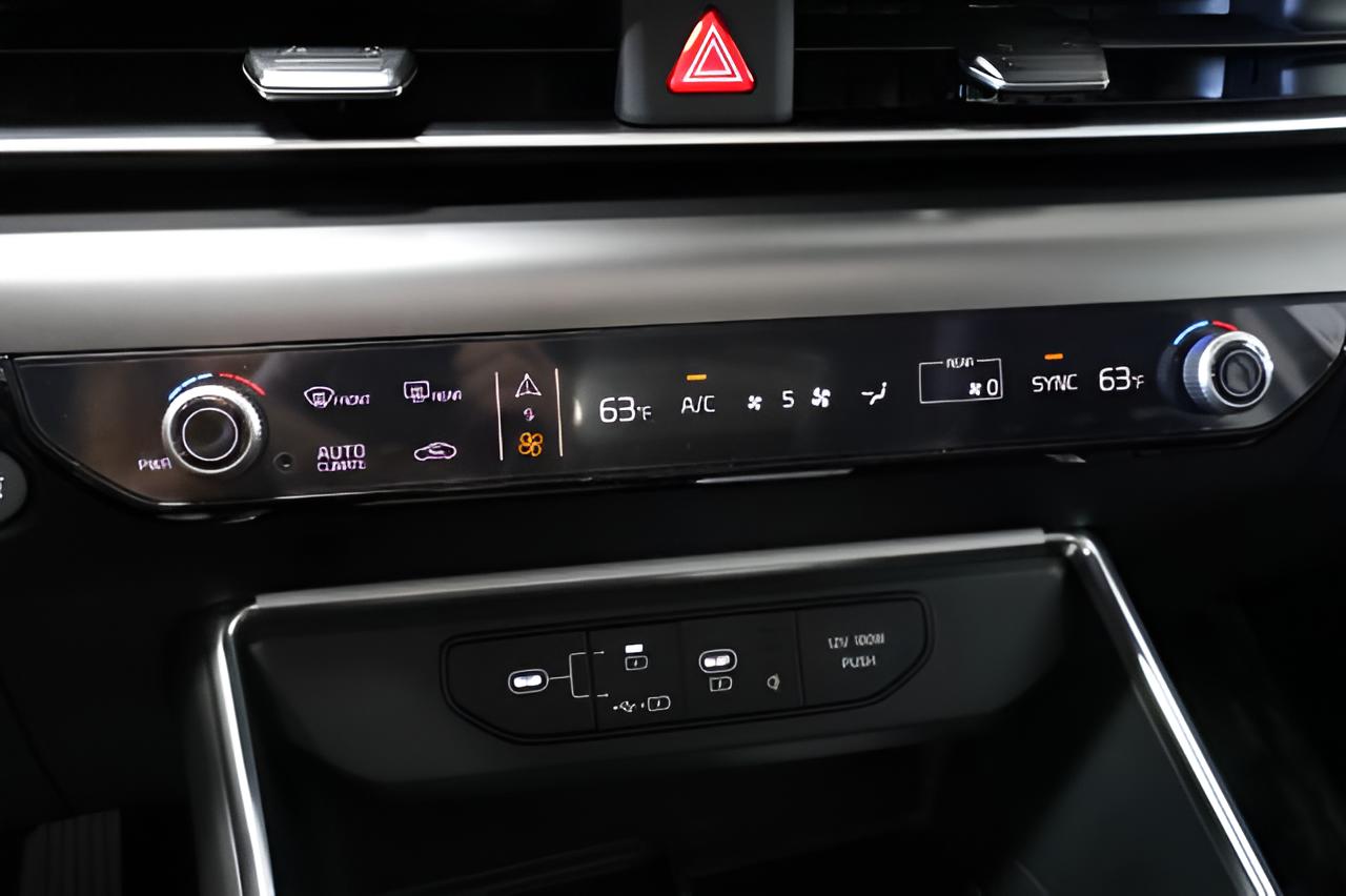 2027 Kia Carnival SX