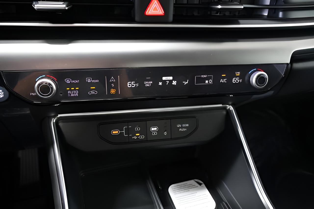 2027 Kia Carnival Hybrid SX
