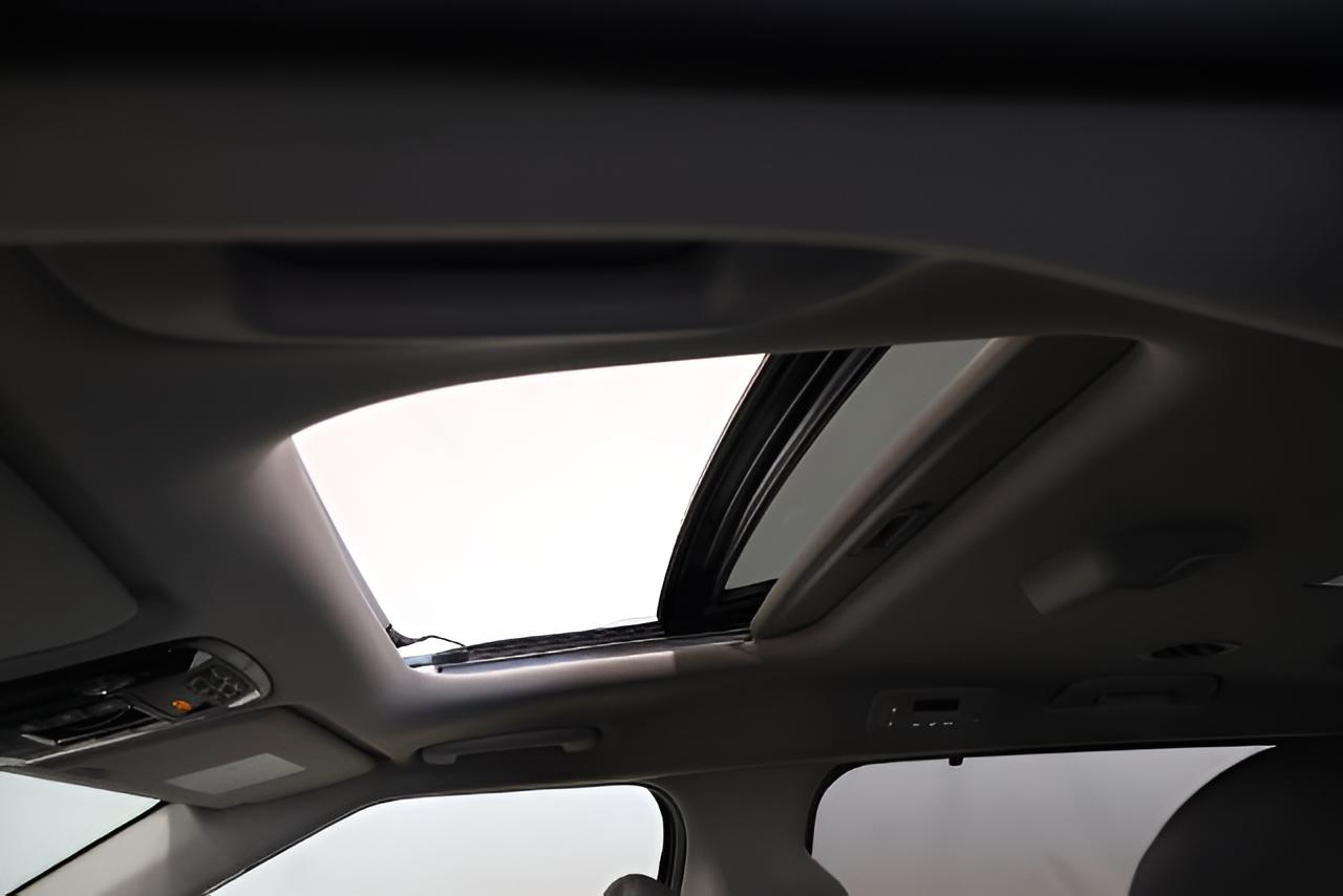 2027 Kia Carnival Hybrid SX