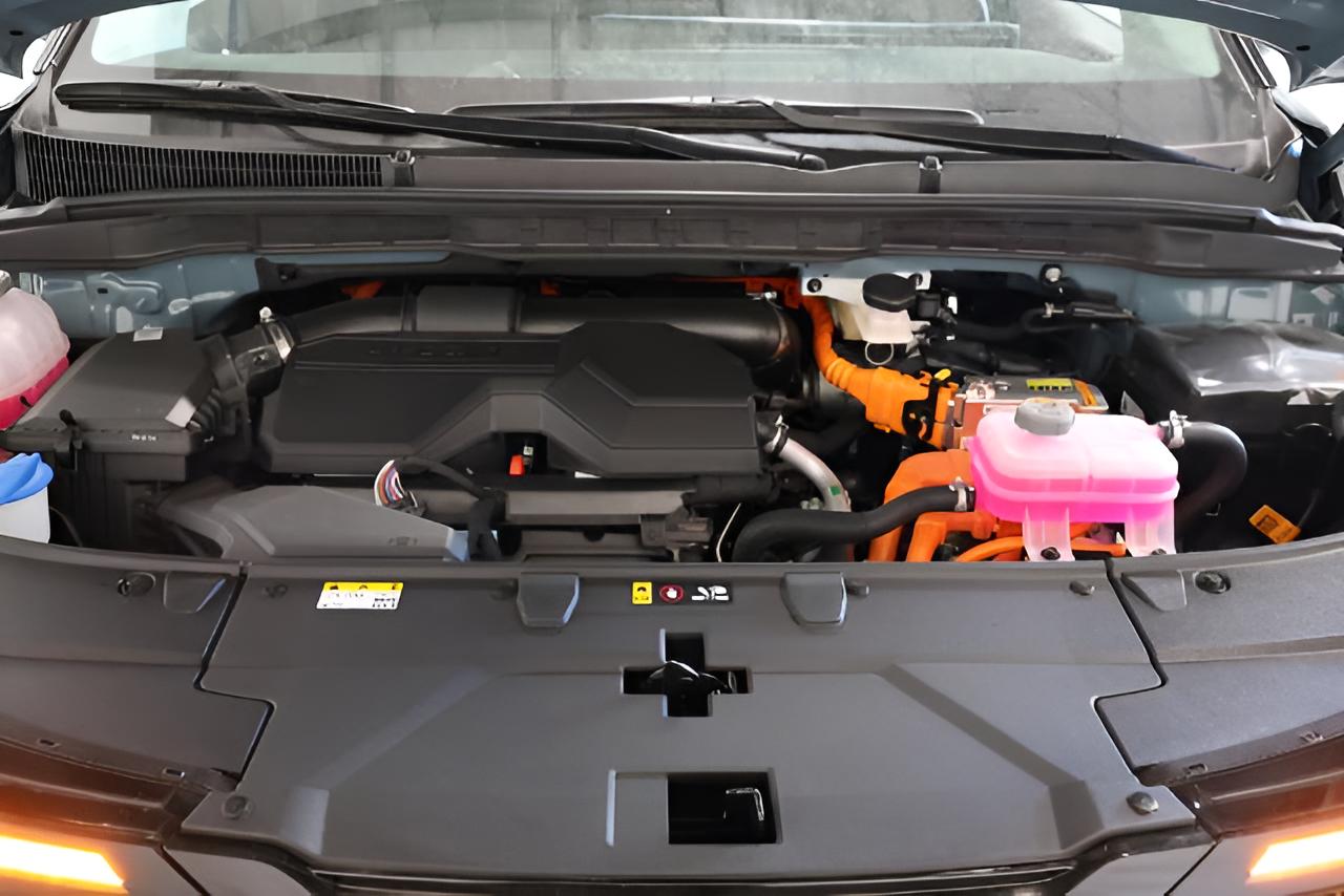 2027 Kia Carnival Hybrid SX