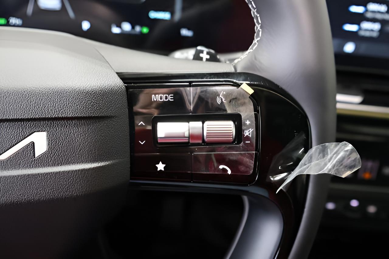 2027 Kia Carnival Hybrid SX Prestige