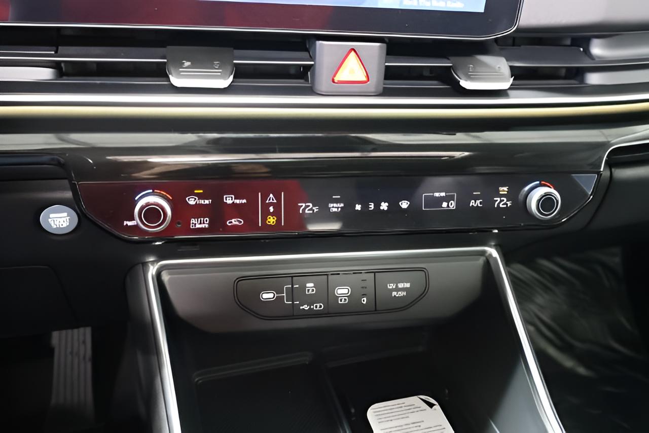 2027 Kia Carnival Hybrid SX Prestige