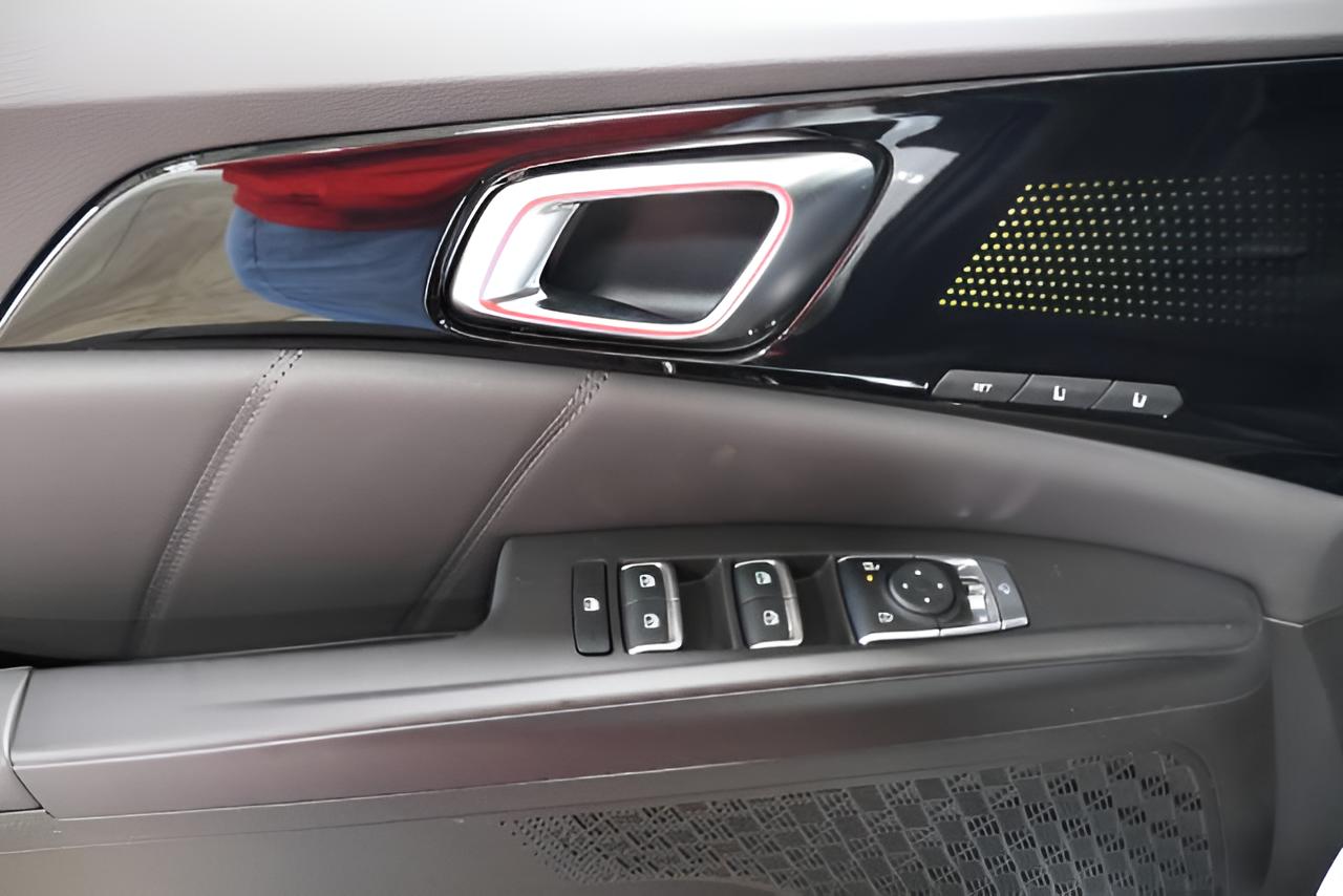 2027 Kia Carnival Hybrid SX Prestige