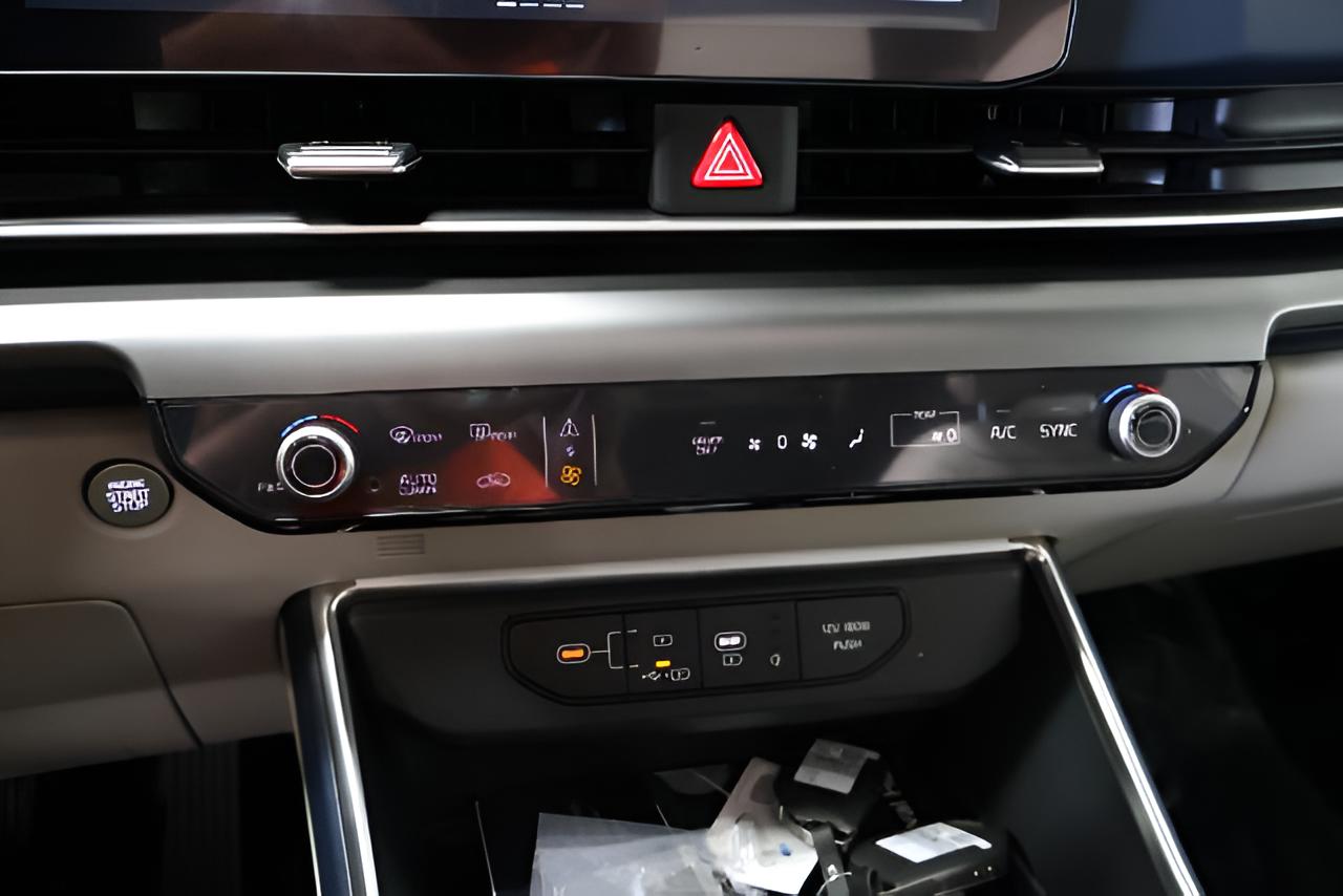 2027 Kia Carnival Hybrid SX
