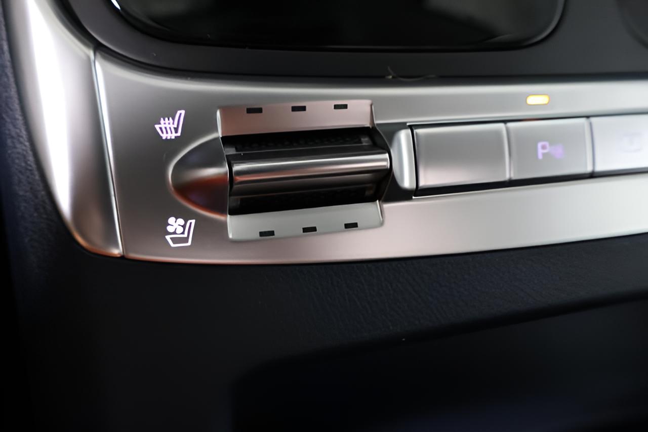 2027 Kia Carnival Hybrid SX